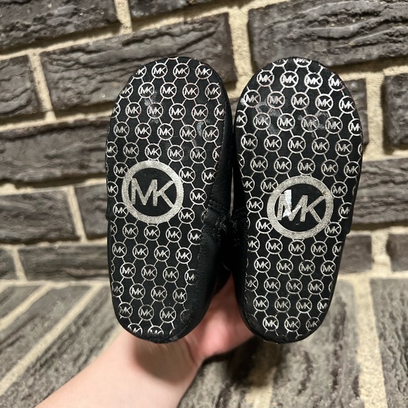 Michael Kors Boots (infants) - Picture 4 of 4